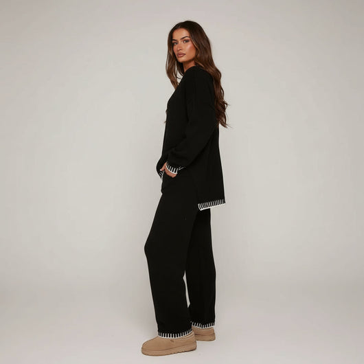 Nena - Comfortable Knitted Set