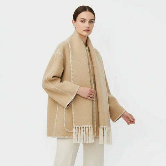 Claire | Cappotto con Sciarpa