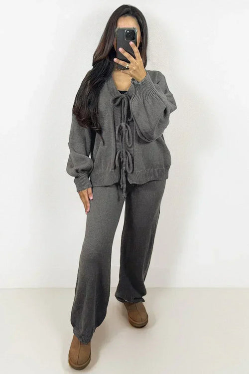 Amalia | Knitted Top with Front Knot